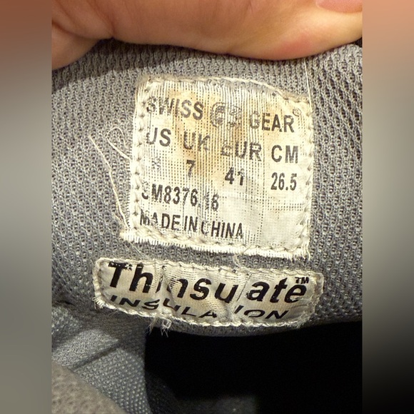 Swiss Gear Hiking Boots Men’s Size  8 Athletic Boots Thinsulate Insulation - Picture 6 of 16